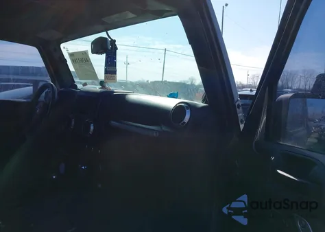 2014 Jeep Wrangler Unlimited Sahara z USA, uszkodzony, nr VIN 1C4BJWEG3EL297351